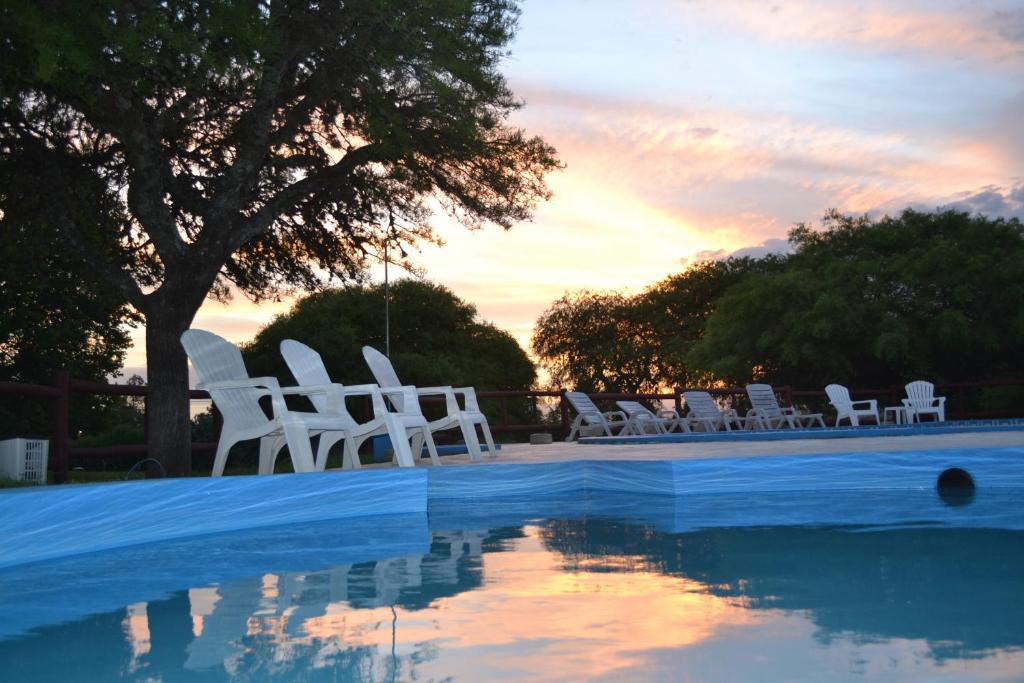 Cabanas Los Algarrobos Вилья-Хенераль-Бельграно Экстерьер фото