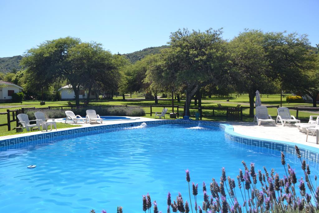Cabanas Los Algarrobos Вилья-Хенераль-Бельграно Экстерьер фото