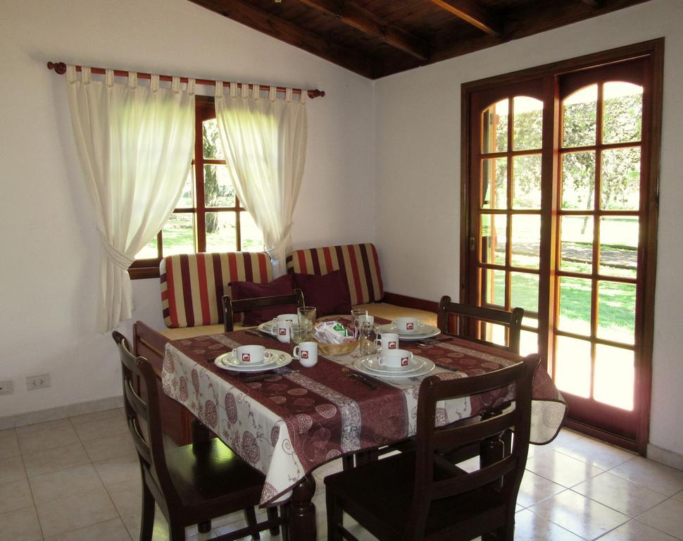 Cabanas Los Algarrobos Вилья-Хенераль-Бельграно Экстерьер фото