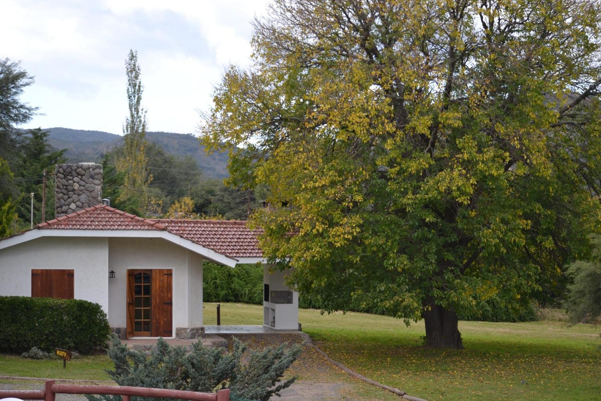 Cabanas Los Algarrobos Вилья-Хенераль-Бельграно Экстерьер фото